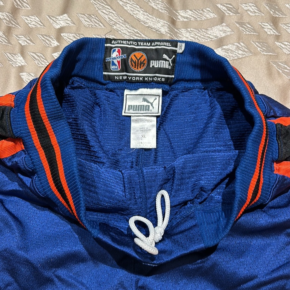 New York Knicks Vintage Player Shorts Size 36 **MINT** - Picture 4 of 6